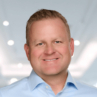 Dustin Olson Headshot (1)