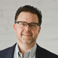 Glen Perry Headshot